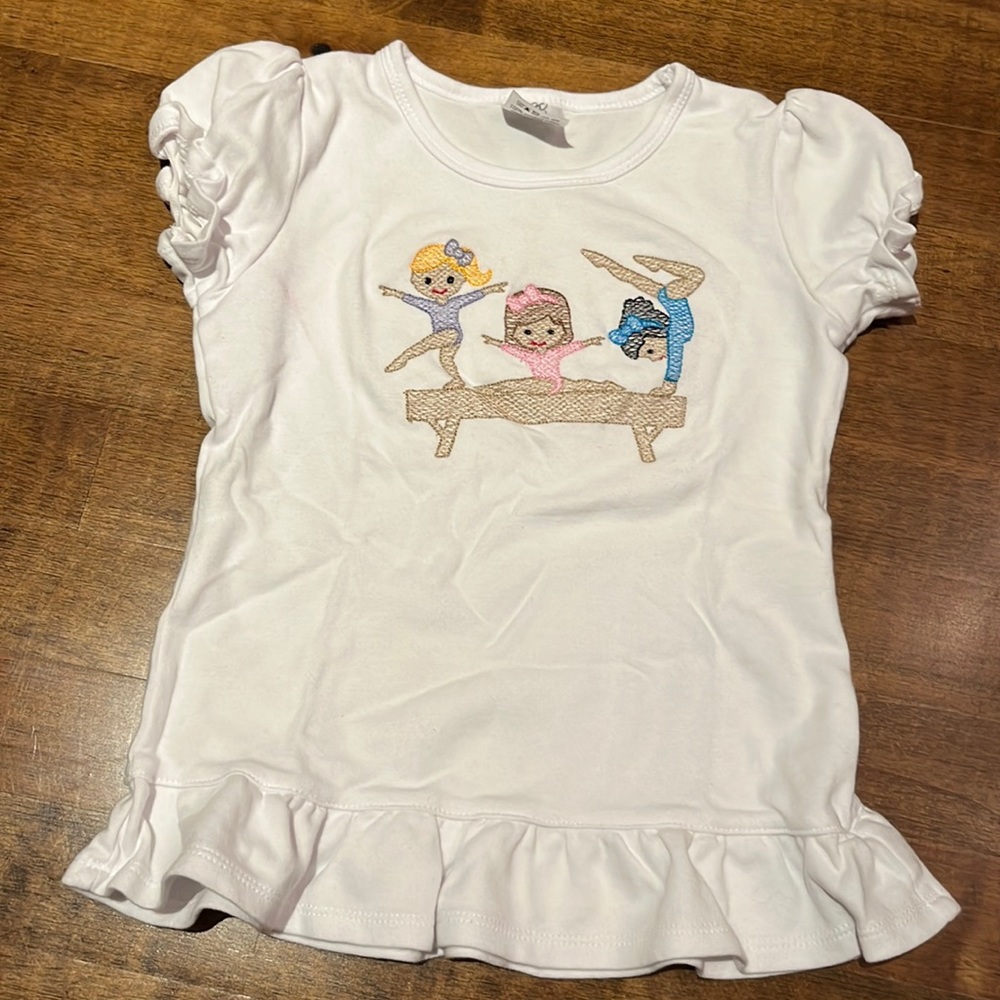 Girls gymnastic size 6 shirt